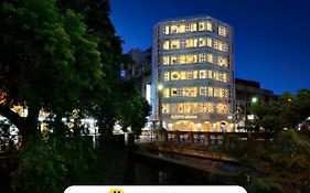Shin Sei Bashi Hotel